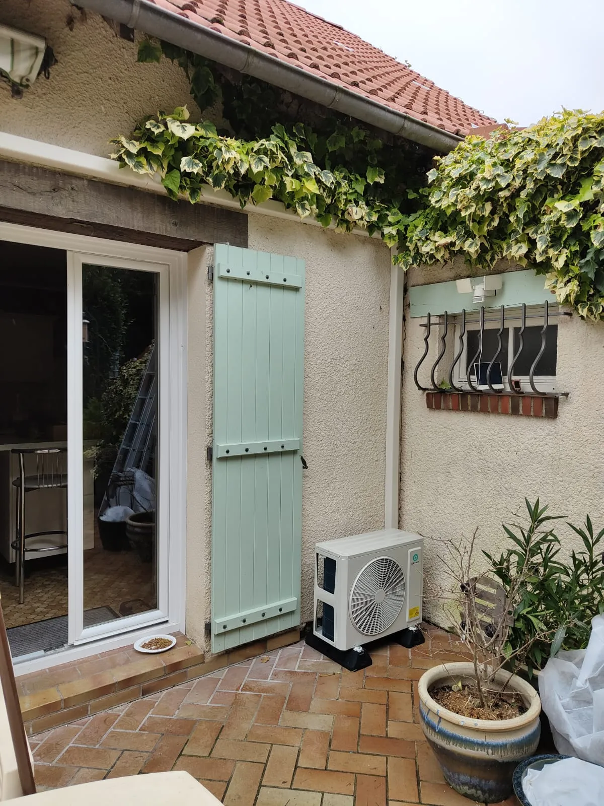 Installation pompe à chaleur air/air par CK TRAVAUX